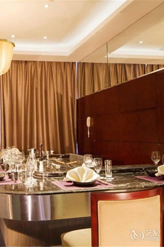 Bavaria City Hotel Beihai Bagian luar foto