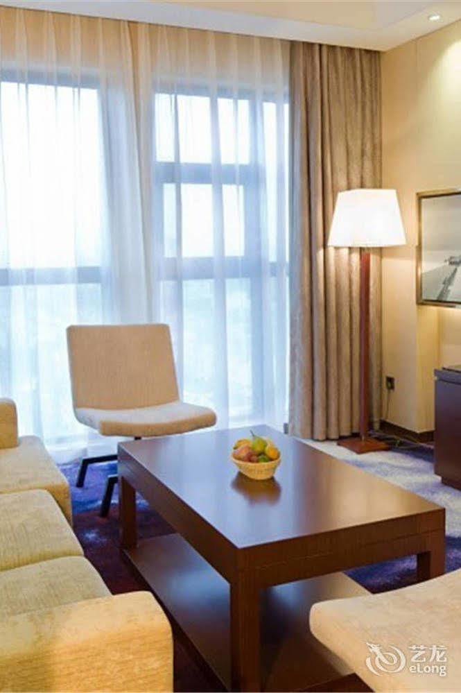 Bavaria City Hotel Beihai Bagian luar foto