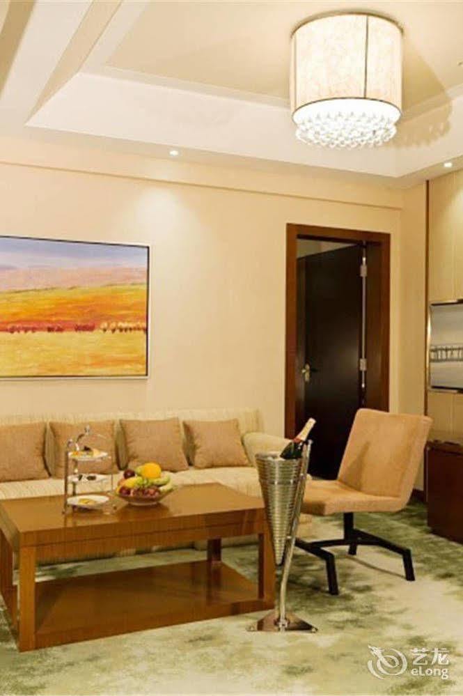 Bavaria City Hotel Beihai Bagian luar foto